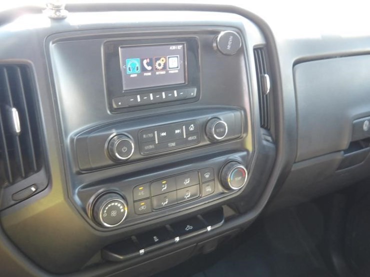 2015-chevrolet-2500hd-image-21
