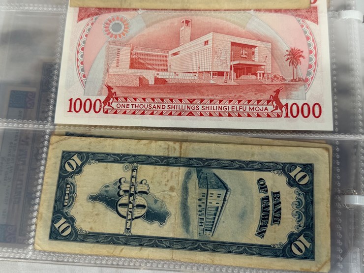 #40307-•-foreign-currency-bank-notes-image-64