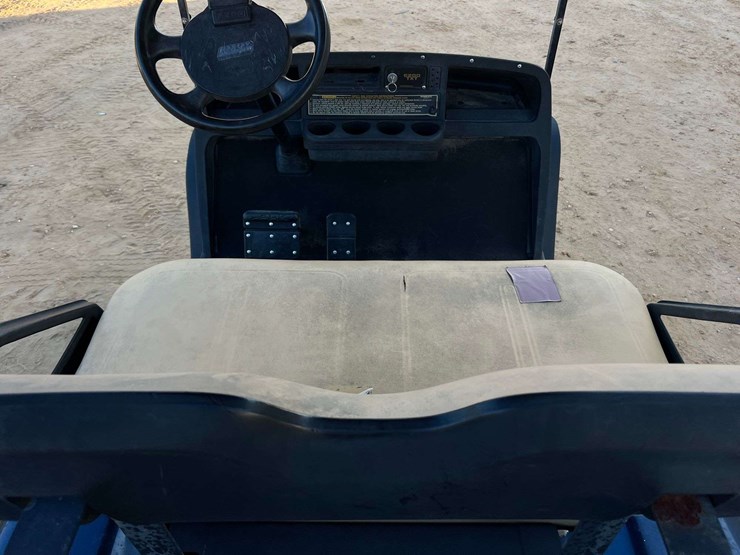 e-z-go-txt-electric-golf-cart-custom-lifted-image-16
