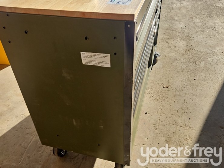 army-green-husky-tool-box-image-7