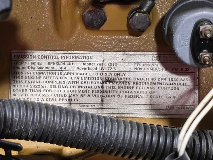 2013-caterpillar-xq60-6-image-13