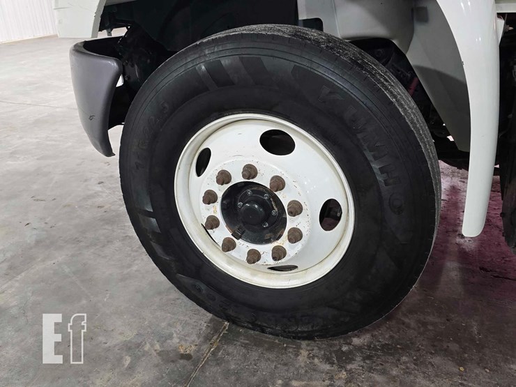 2018-international-durastar-4300-image-22