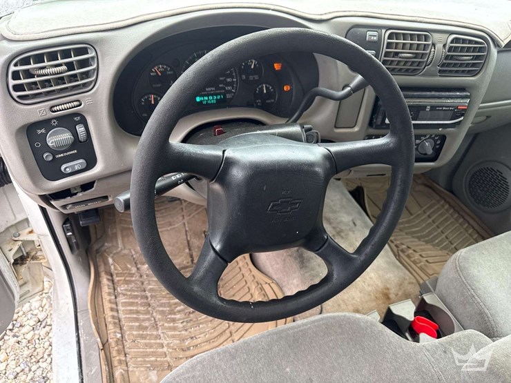 1999-chevrolet-blazer-image-12