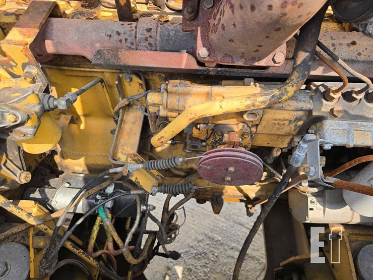 1996-caterpillar-350l-image-22