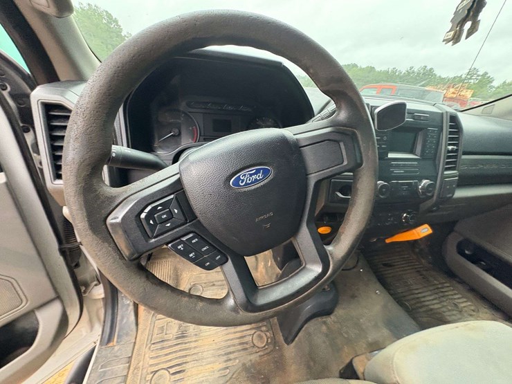 2017-ford-f450-sd-image-9