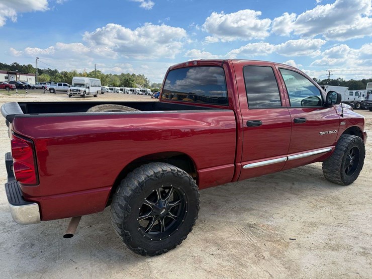 2007-dodge-1500-image-3