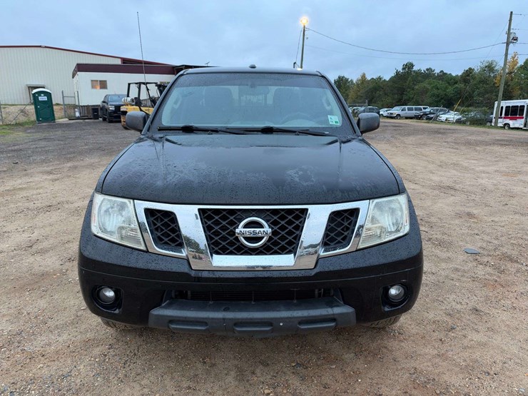 2015-nissan-frontier-image-5