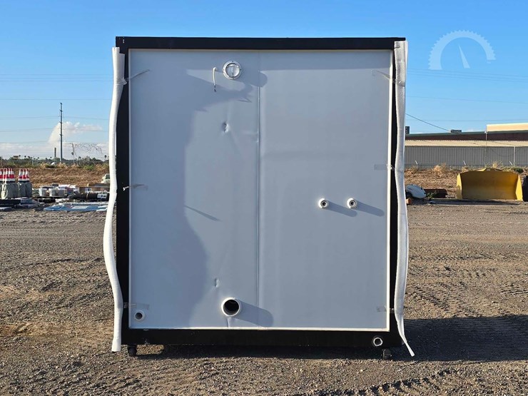 mobile-toilet-with-shower-image-8