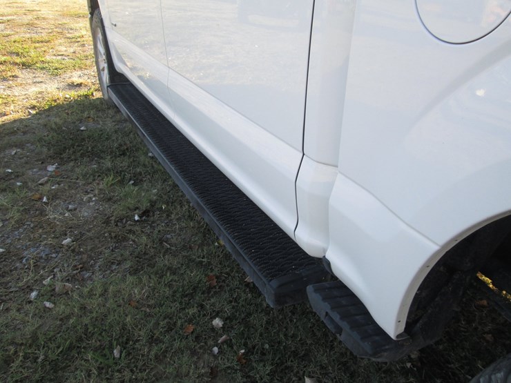 2017-ford-f150-image-11