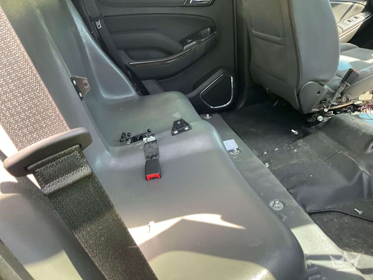 2020-chevrolet-tahoe-image-24