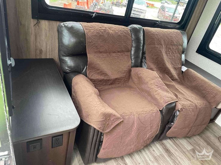 2018-33ft-jayco-white-hawk-30rls-t/a-travel-trailer-image-28