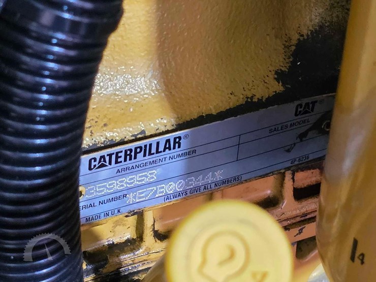 2013-caterpillar-xq200-2-image-13