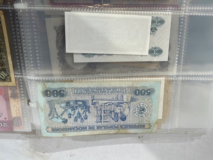 #40308-•-foreign-currency-bank-notes-image-140