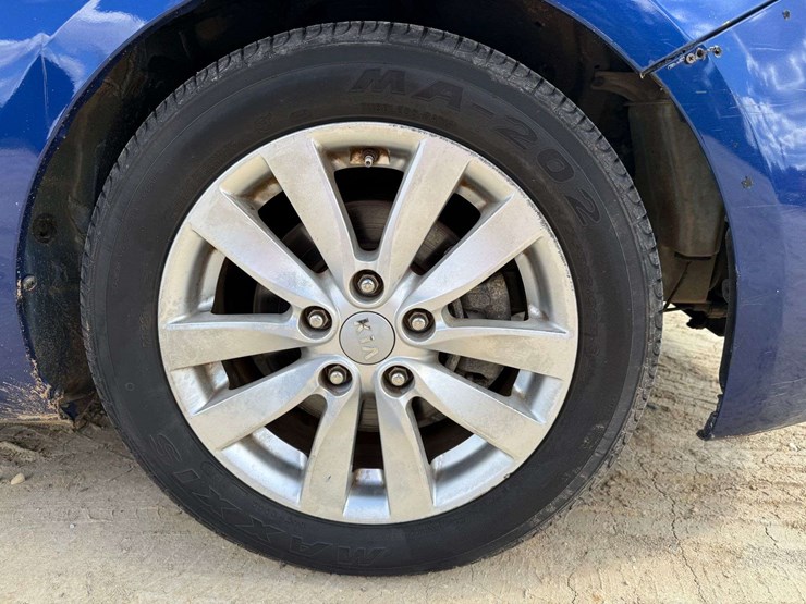 2017-kia-forte-4-door-sedan-(101,833-miles)-image-35