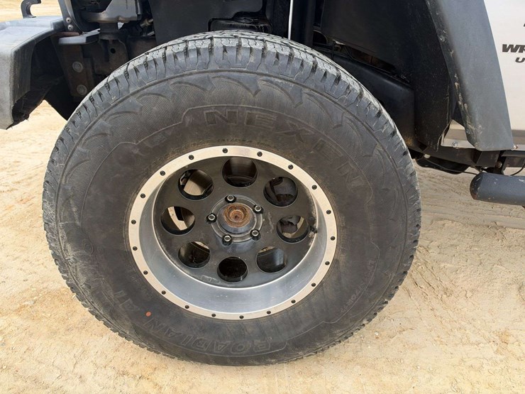 2016-jeep-wrangler-image-19