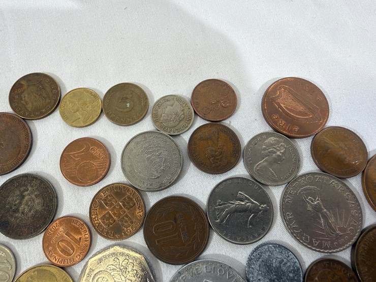 #40131-•-bag-of-misc-foreign-coins-image-8
