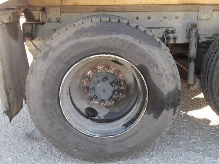 2002-international-5500i-dump-truck-image-5