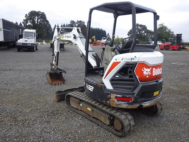 2019-bobcat-e32i-image-3