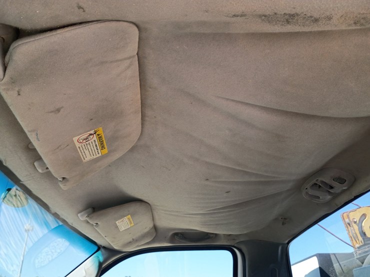2003-ford-f550-image-32
