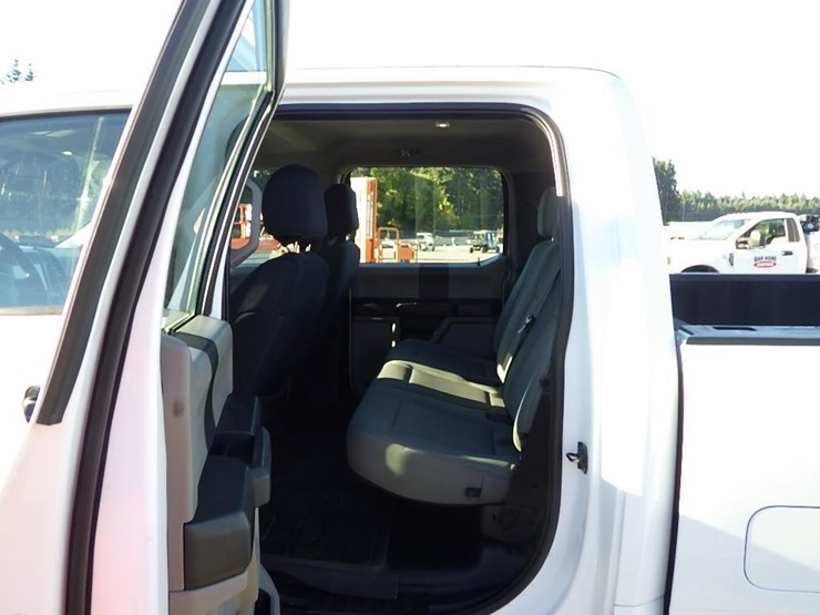 2020-ford-f350-image-26