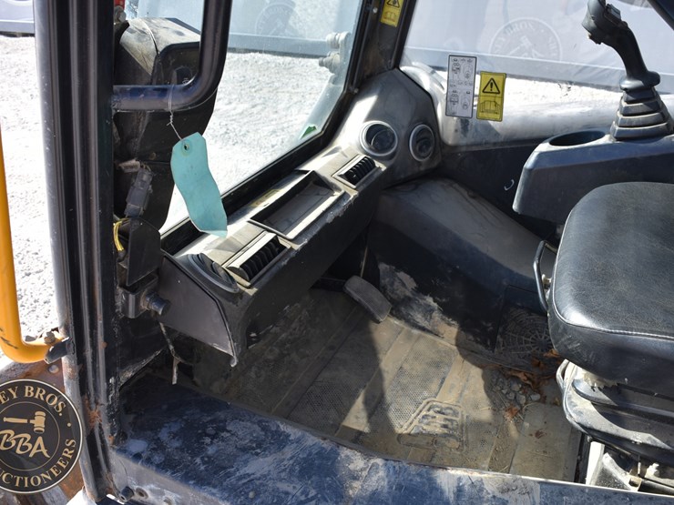 2021-jcb-270t-image-42