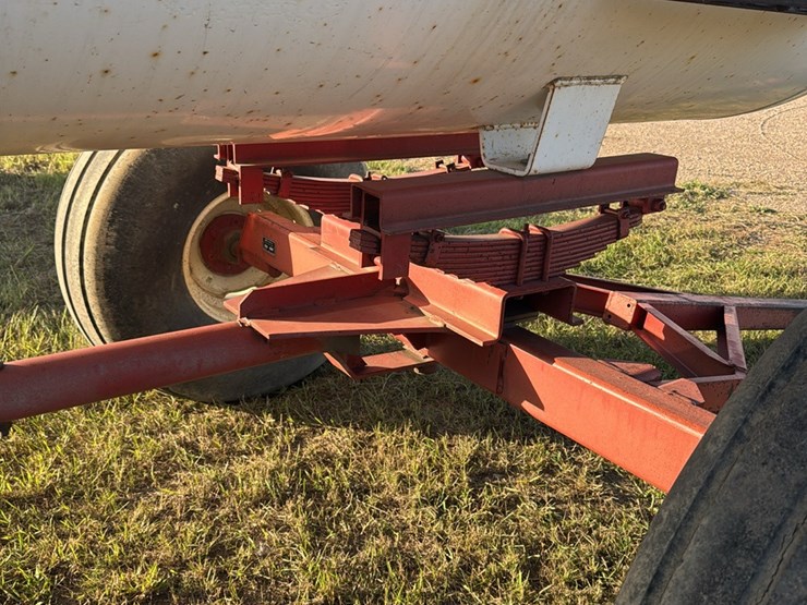 11-20-1450-gallon-nh3-tank,-16.5l---16.1-tires-image-16