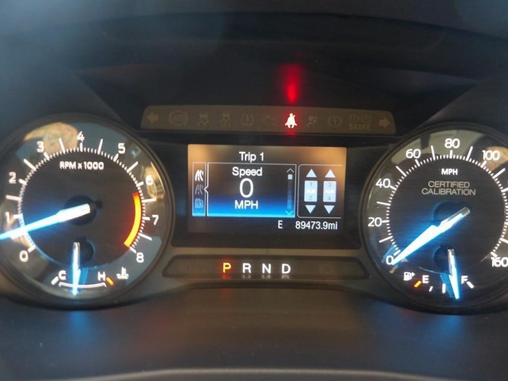 2018-ford-explorer-image-17