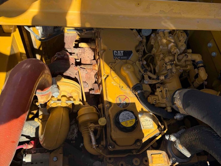 2019-caterpillar-325flcr-image-23