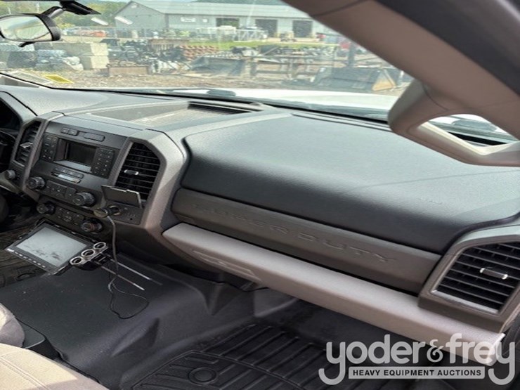 2020-ford-f450-image-7