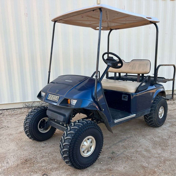E-Z-GO TXT Electric Golf Cart Custom Lifted