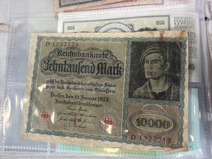 #40310-•-foreign-currency-bank-notes-image-24