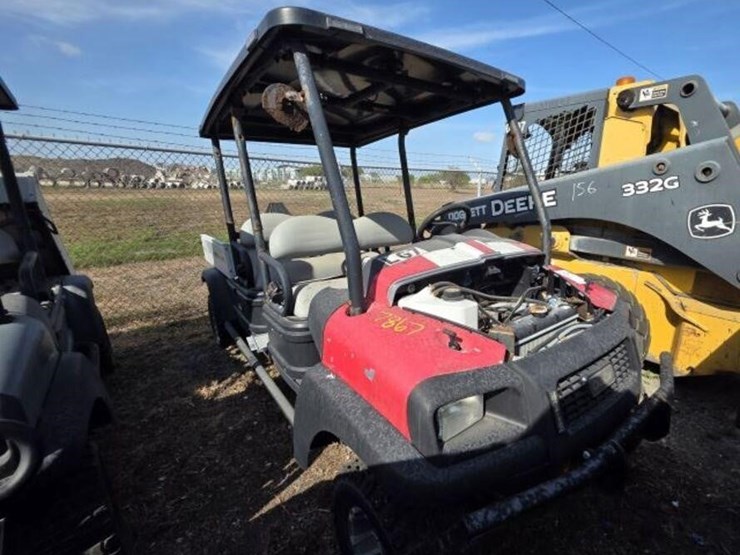 2023-club-car-carryall-1700-image-2