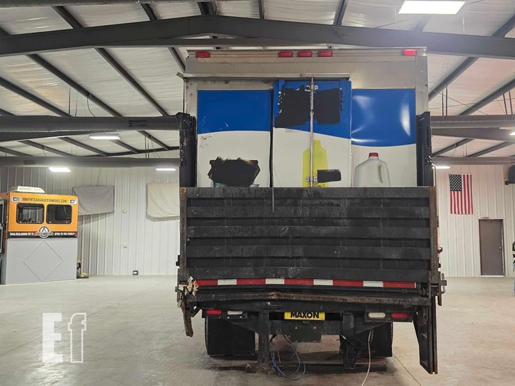 2013-international-durastar-4300-image-6