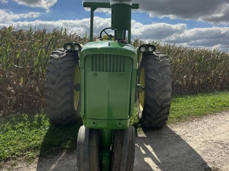 john-deere-4010-image-5