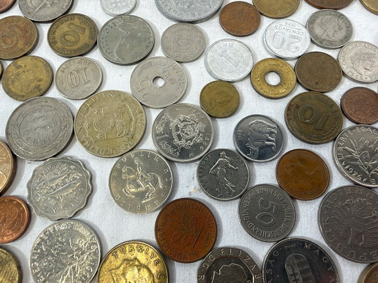 #40146-•-bag-of-foreign-coins-image-9