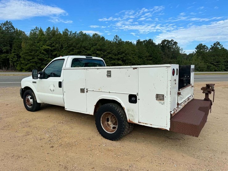 2006-ford-f350-image-3