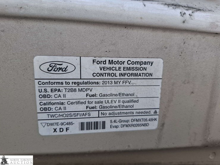 2013-ford-cargo-image-16