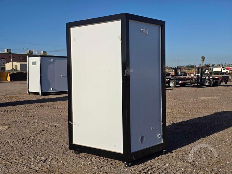 mobile-toilet-image-4