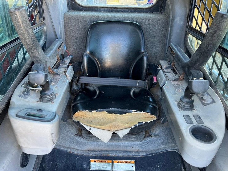 2013-yanmar-t210-image-16