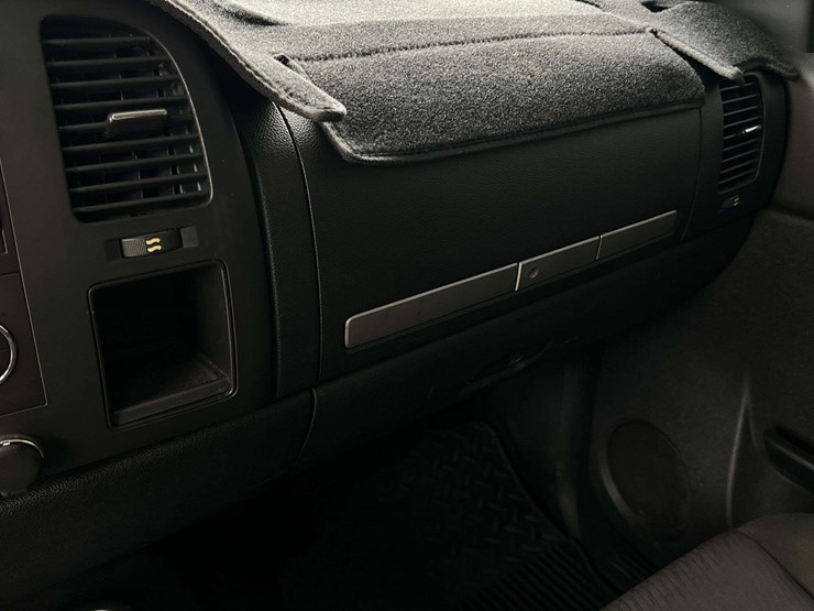 2012-gmc-sierra-1500-sle-image-19