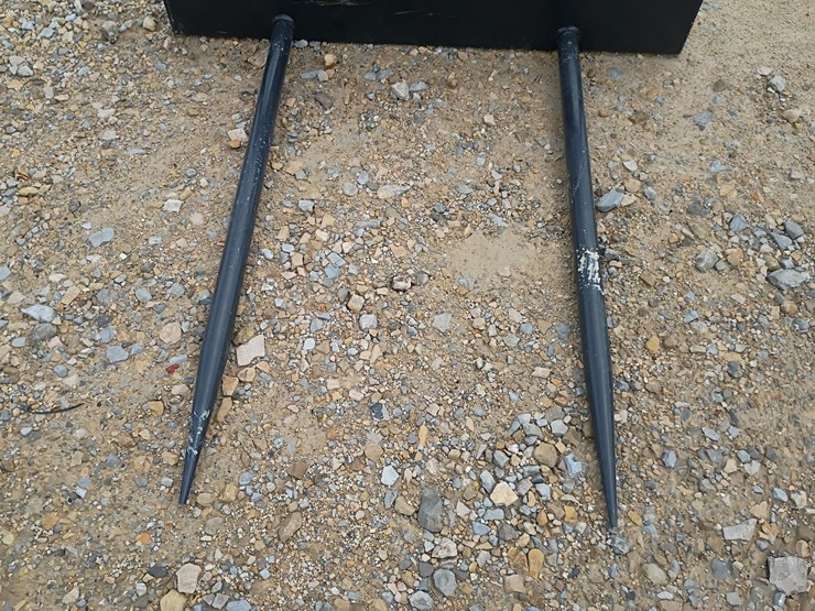 #l69-036-•-jct-bale-spear-skid-steer-attachment-image-5