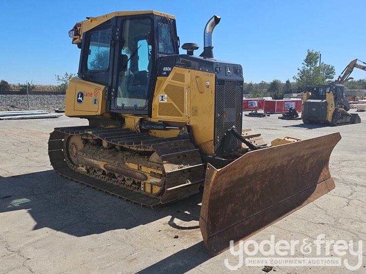 2018-deere-650k-image-8