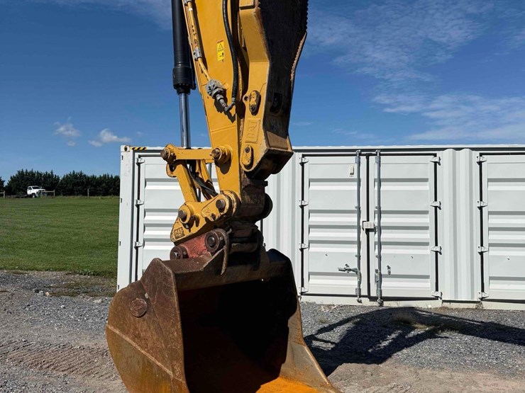 2019-caterpillar-325flcr-image-10
