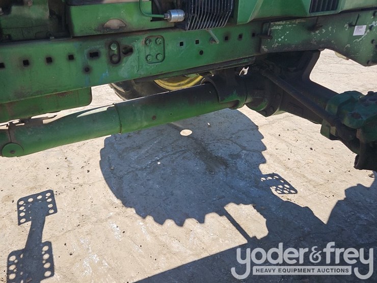 1991-john-deere-4555-image-17