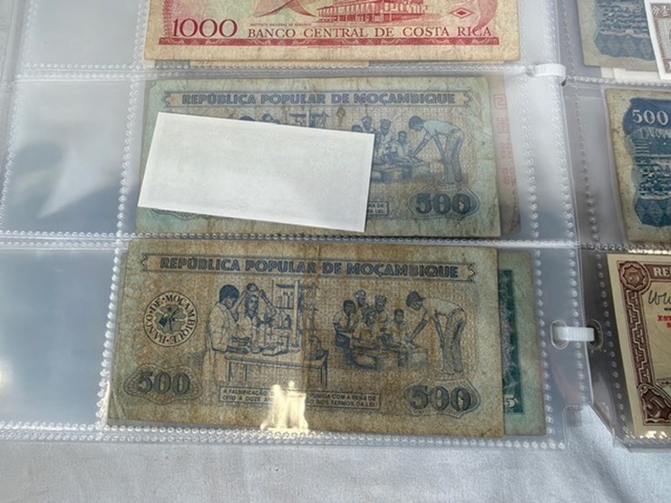 #40309-•-foreign-currency-bank-notes-image-155