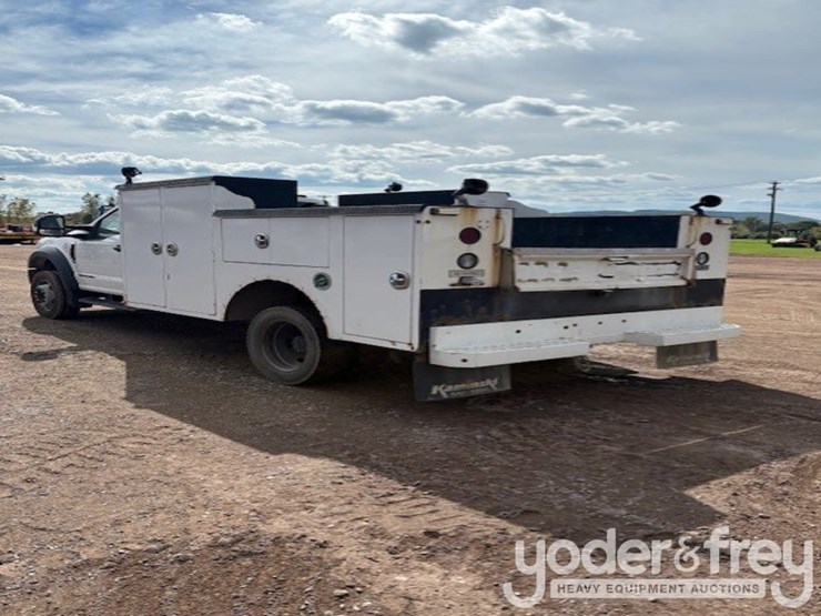 2020-ford-f450-image-4