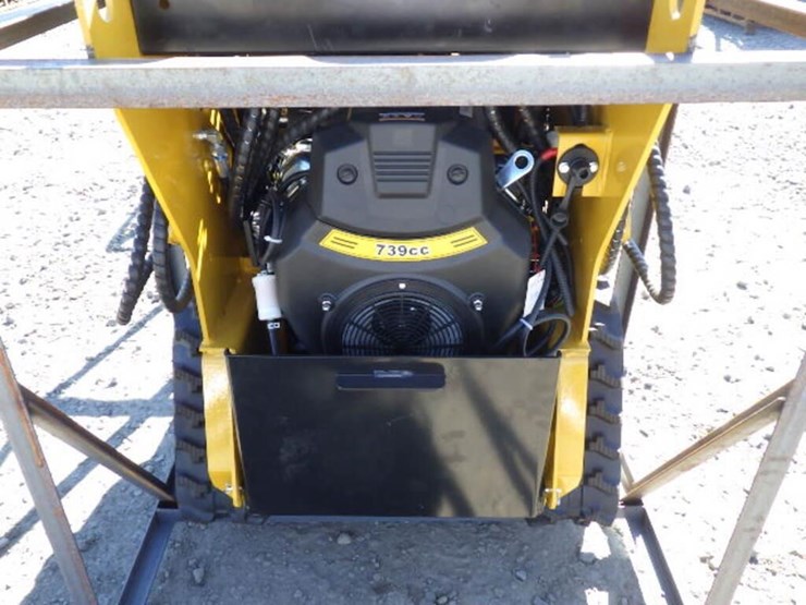 2026-agt-mx-crt23-skid-steer-tracked-loader-image-9