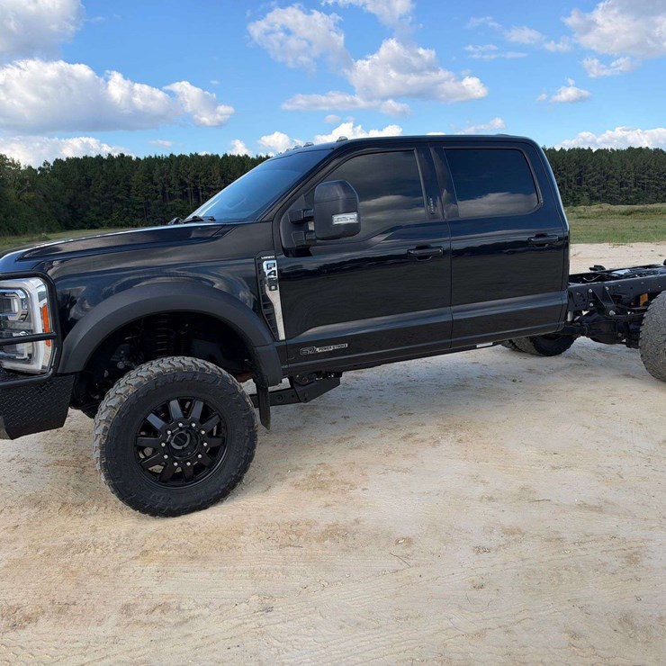 2023 FORD F450