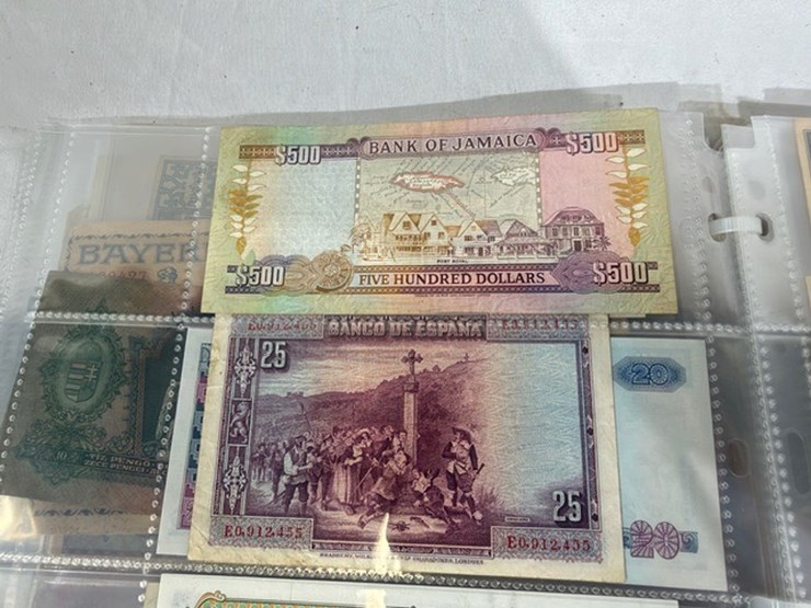#40309-•-foreign-currency-bank-notes-image-61