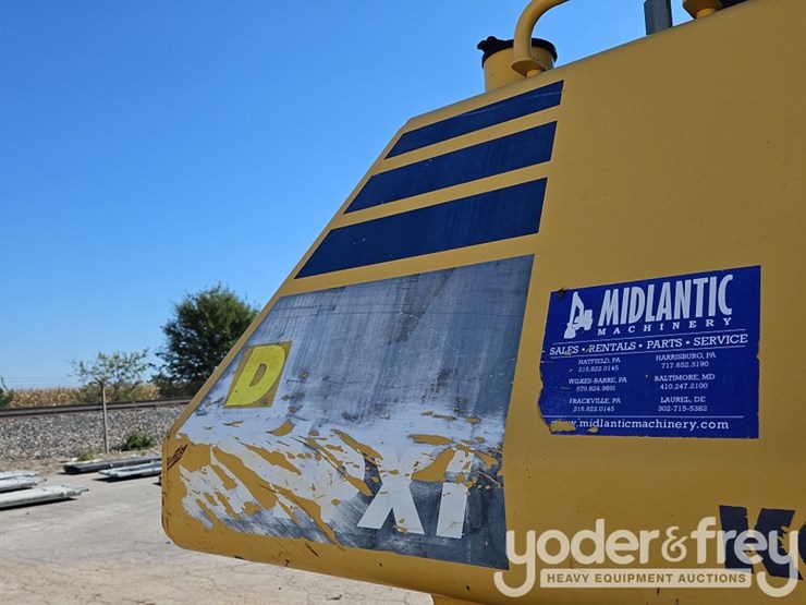 2015-komatsu-d61pxi-24-image-17